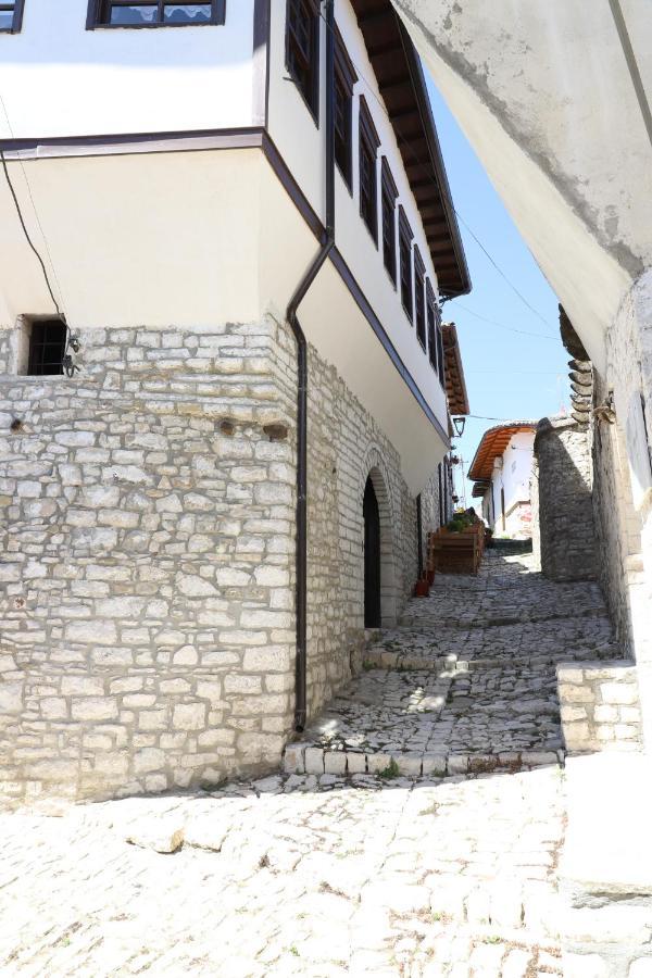 Villa Athina In Berat Castle - Since 1741 Exterior foto